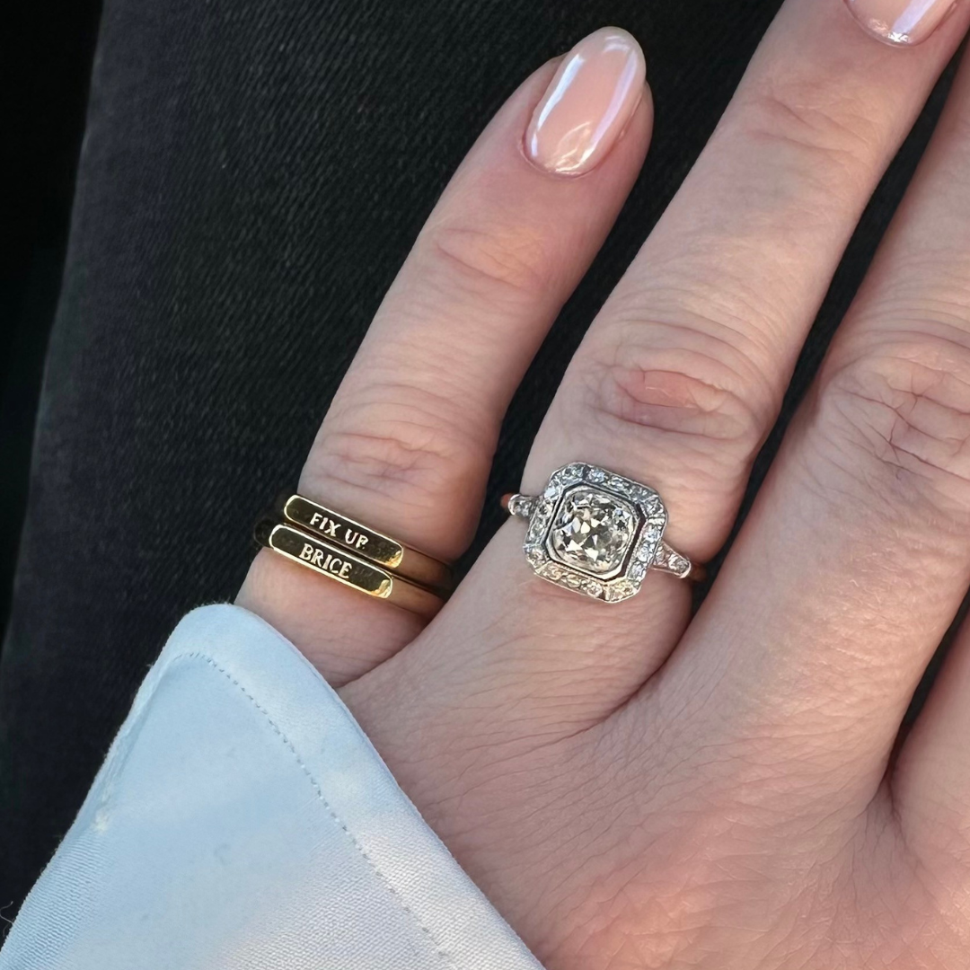 Engravable Vintage Signet Ring Secondary image