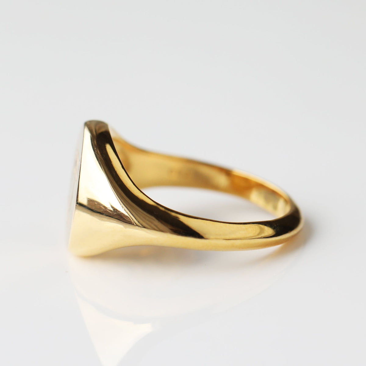 Louise Thompson Chapters Heirloom Signet Ring