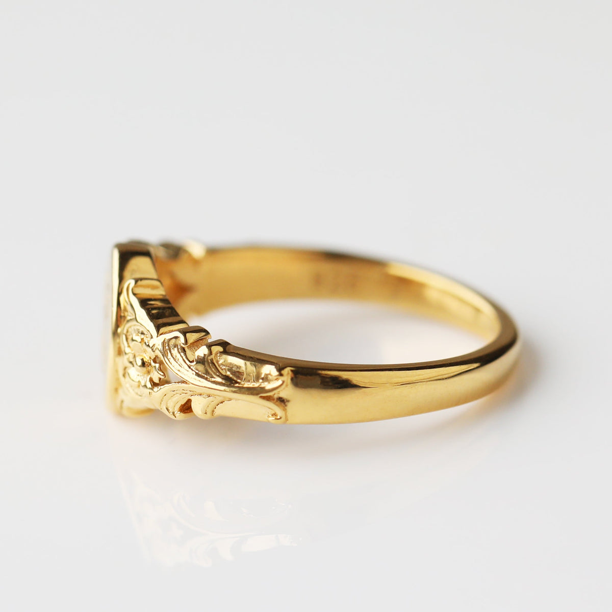 Louise Thompson Chapters Vintage Signet Ring